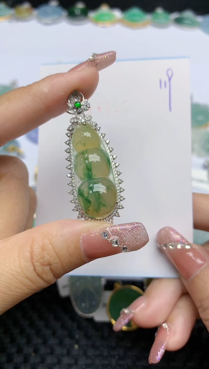 【闪购商品】翡翠挂件18K金镶嵌天然A货翡翠 119