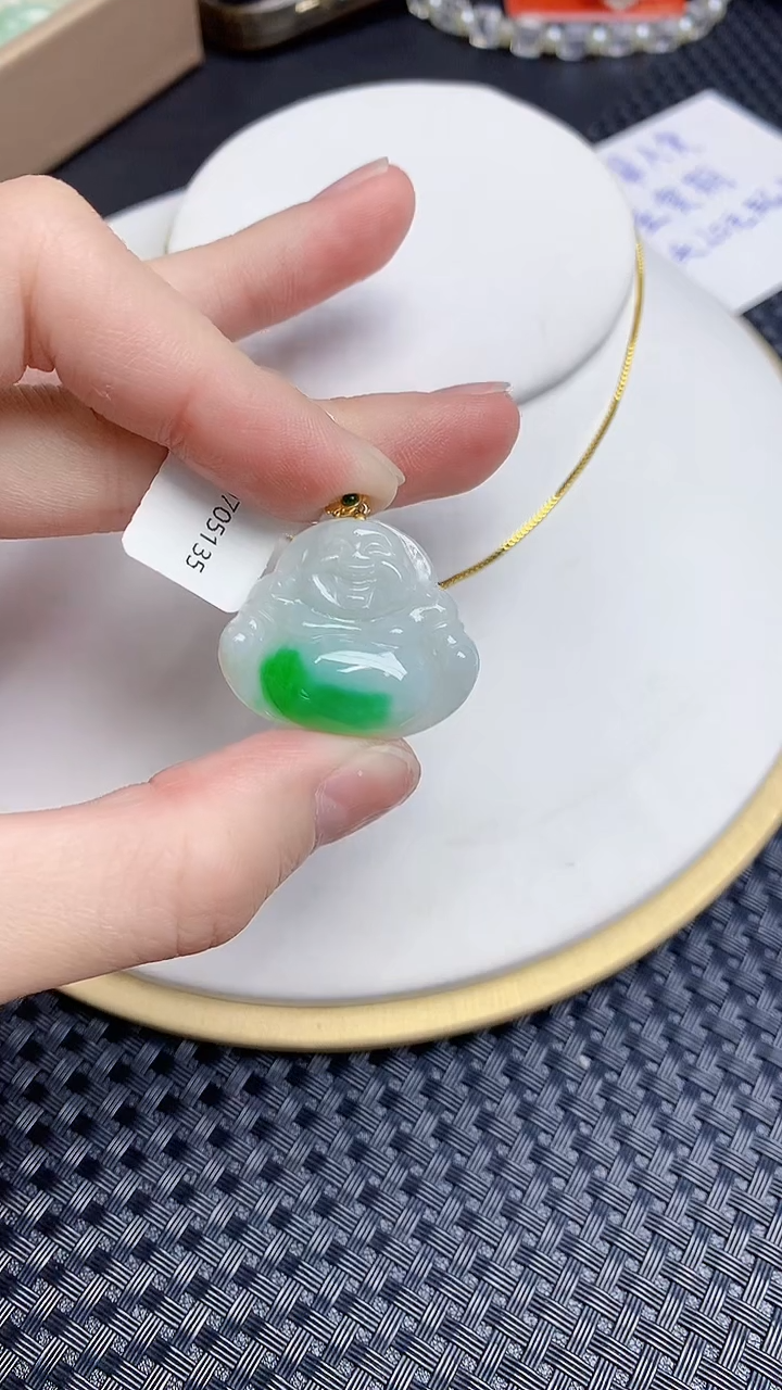 【闪购商品】翡翠颈饰18K金镶嵌8877867867