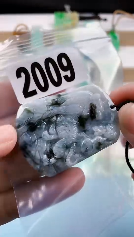 【闪购商品】翡翠挂件未镶嵌天然翡翠吊坠挂件