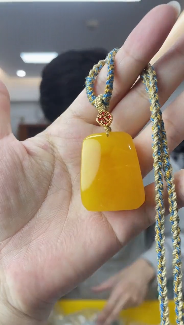 【闪购商品】蜜蜡裸石未镶嵌多样性一件发货