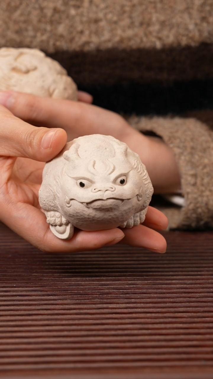 【闪购商品】紫砂茶宠白段龙蟾