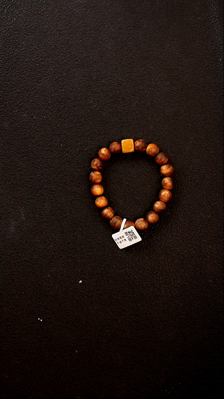 沉香手串【老料】11mm莺歌绿棋楠圆珠单圈设计款