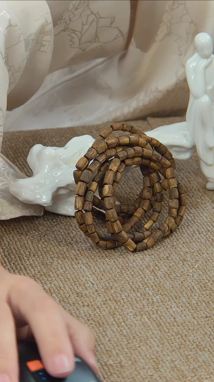 【闪购商品】沉香手串奇楠随形桶珠单圈手串多样性发一条