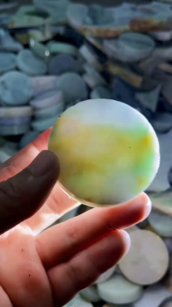 【闪购商品】翡翠挂件未镶嵌A货康壹263