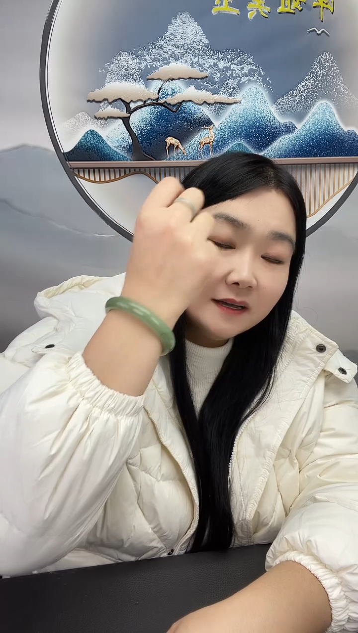 未镶嵌密玉绿色镯子密玉（石英质玉）午**光午夜的光61