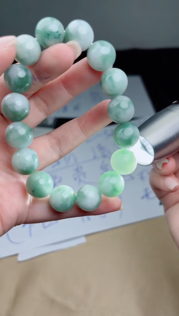 翡翠未镶嵌颈饰珠串