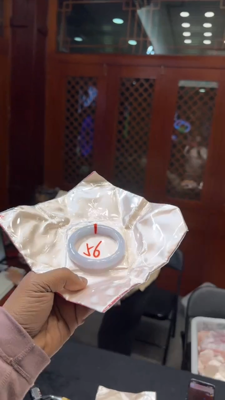 【闪购商品】翡翠手镯未镶嵌手镯