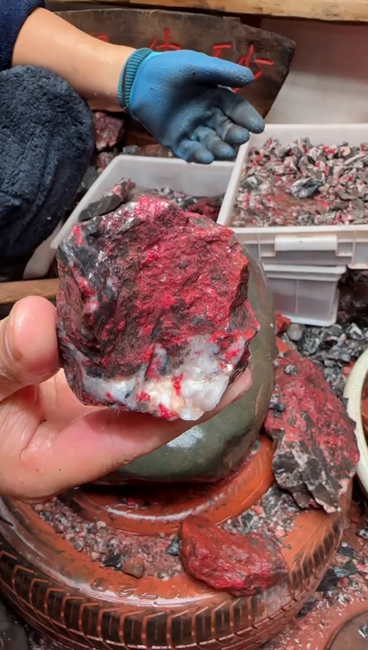 天然辰砂原矿石14