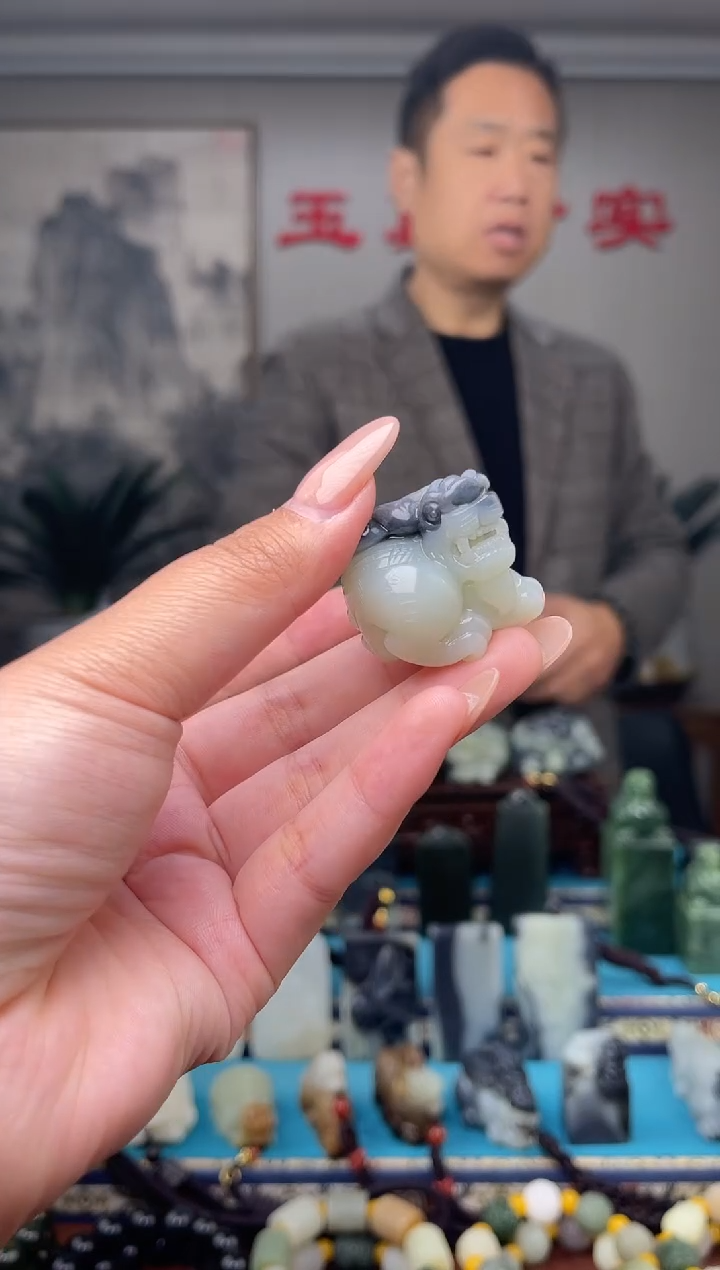 未镶嵌和田玉挂件1