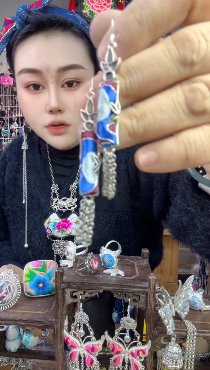【闪购商品】刺绣纯手工苗绣非遗耳环