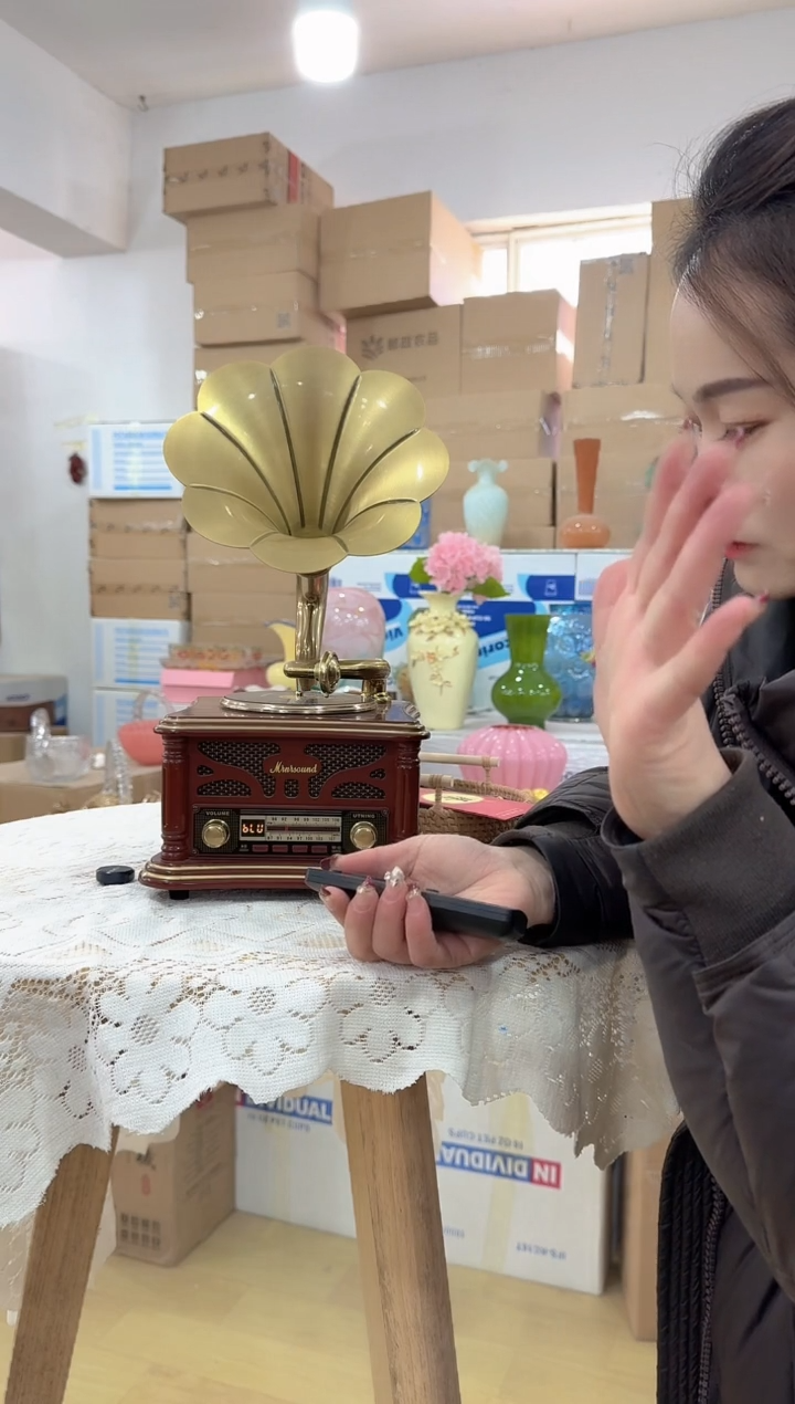 【闪购商品】琉璃迪喜花器-a-早