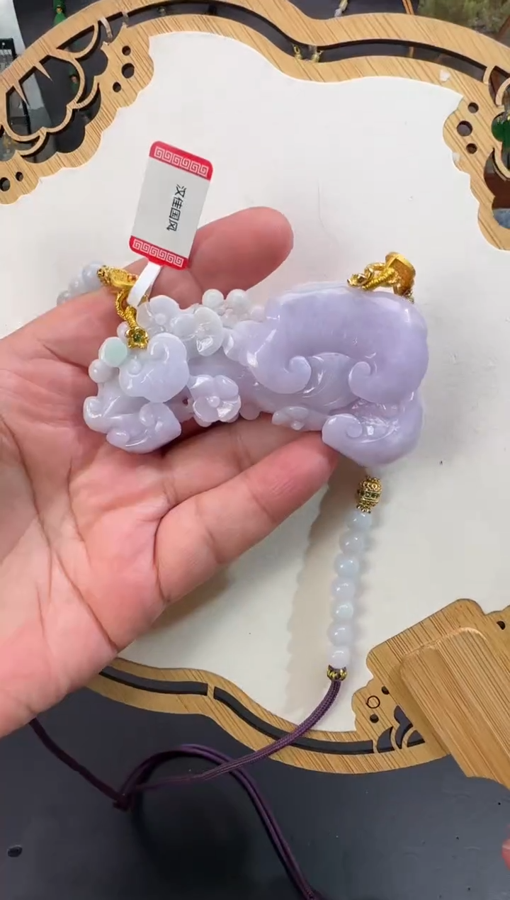 【闪购商品】翡翠颈饰未镶嵌牌子