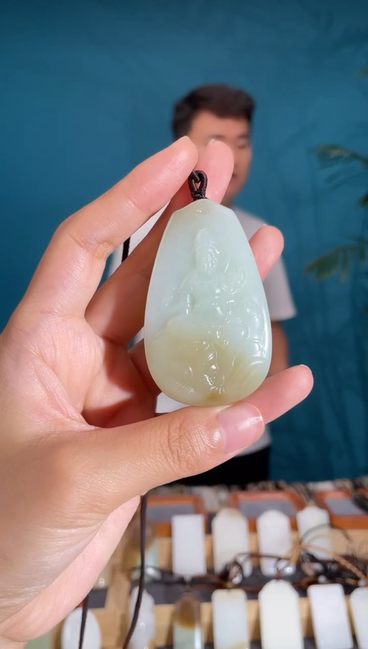 颈饰未镶嵌和田玉1