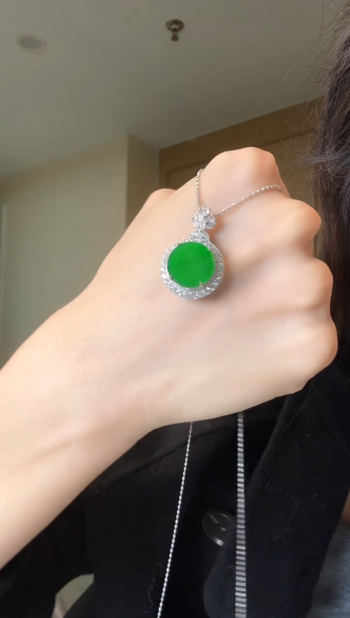 【闪购商品】翡翠吊坠(不含链)银S925镶嵌天然翡翠吊坠1