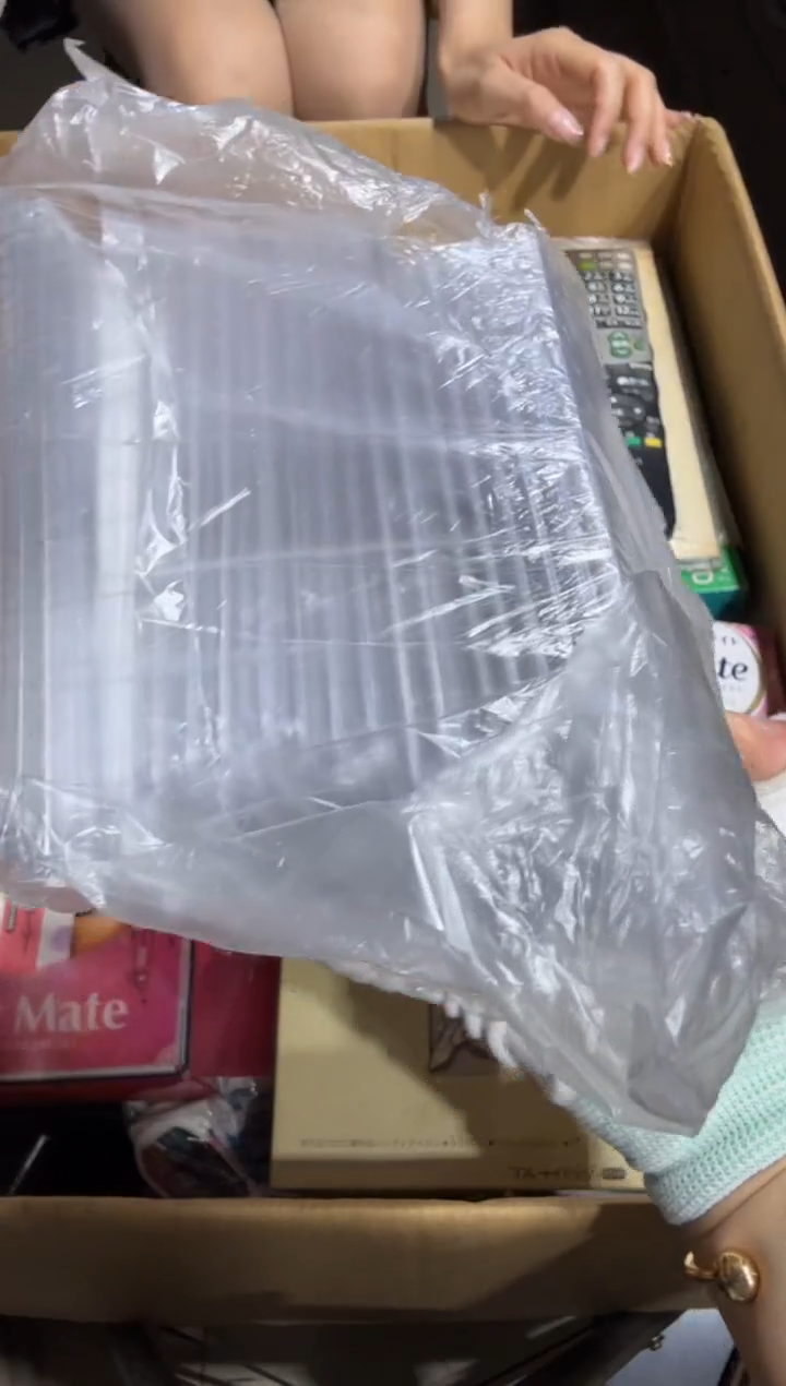 8新w****5 629   中古商品，瑕疵品，不保好坏。
