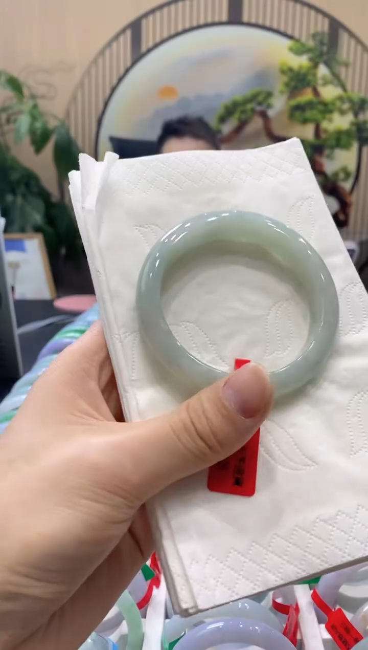 【闪购商品】翡翠手镯未镶嵌00000014592