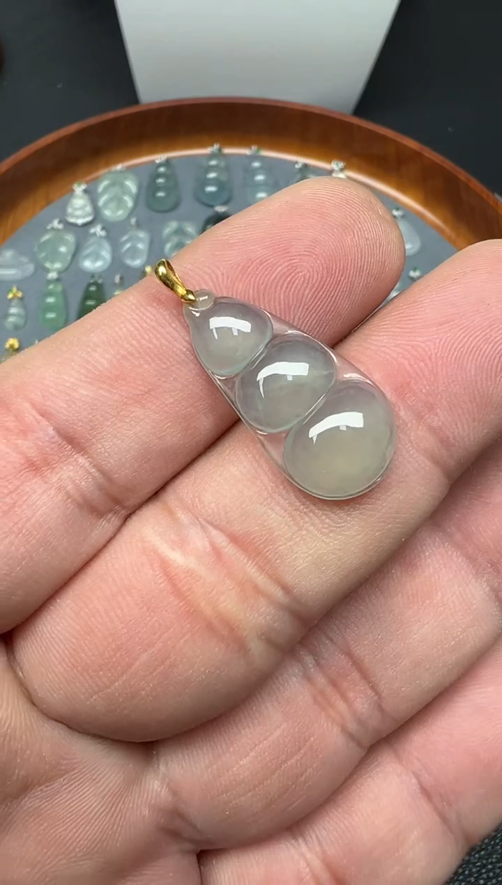 颈饰18K金镶嵌翡翠（35号）纯天然A货缅甸翡翠豆子豆子