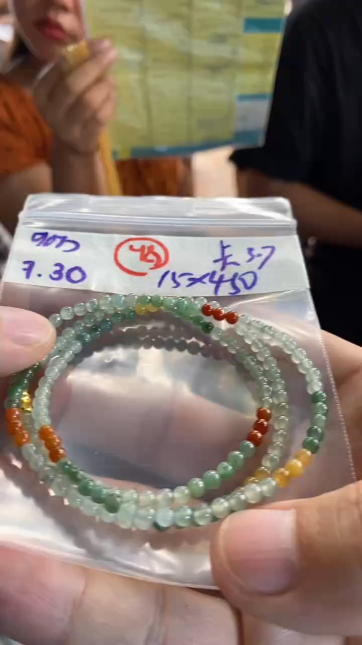 定制翡翠未镶嵌天然缅甸翡翠多样性