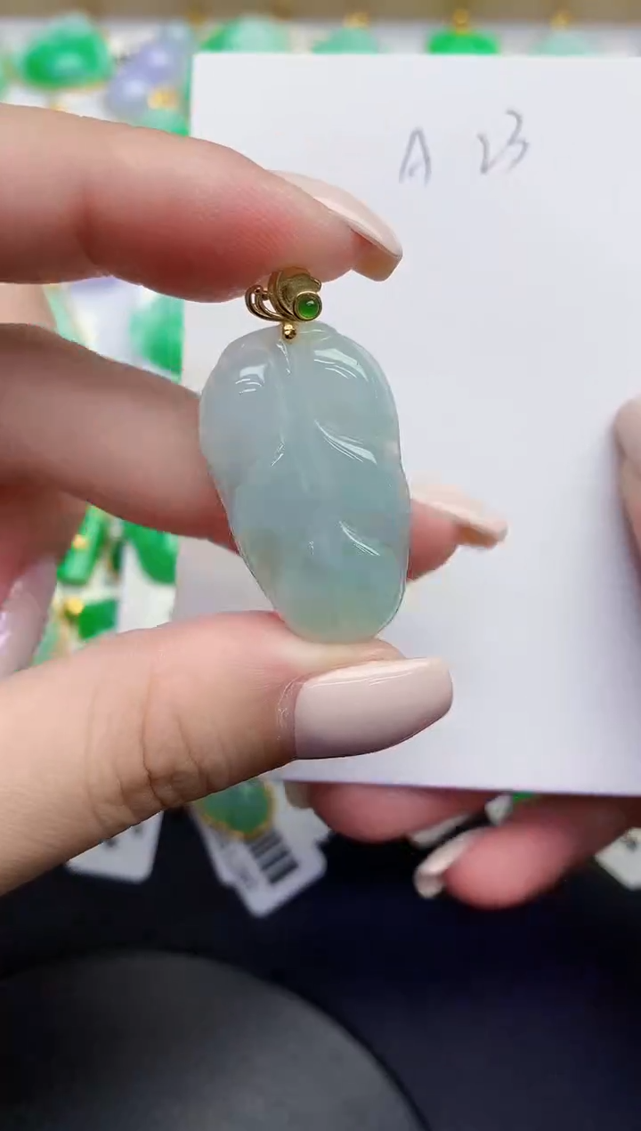 颈饰未镶嵌翡翠缅甸天然翡翠A货