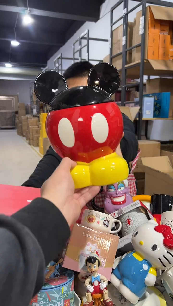 【闪购商品】杯红色米奇半身收纳罐