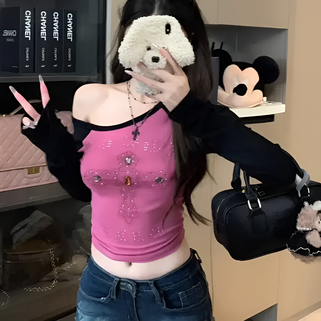 【现货+运费险补贴】十字架烫钻斜肩T恤女早秋设计感修身辣妹上衣