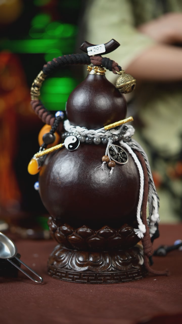 【闪购商品】265号900ml左右的非遗漆器酒葫芦