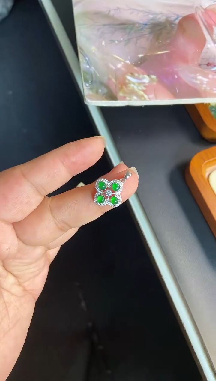 吊坠(不含链)银S925镶嵌翡翠1