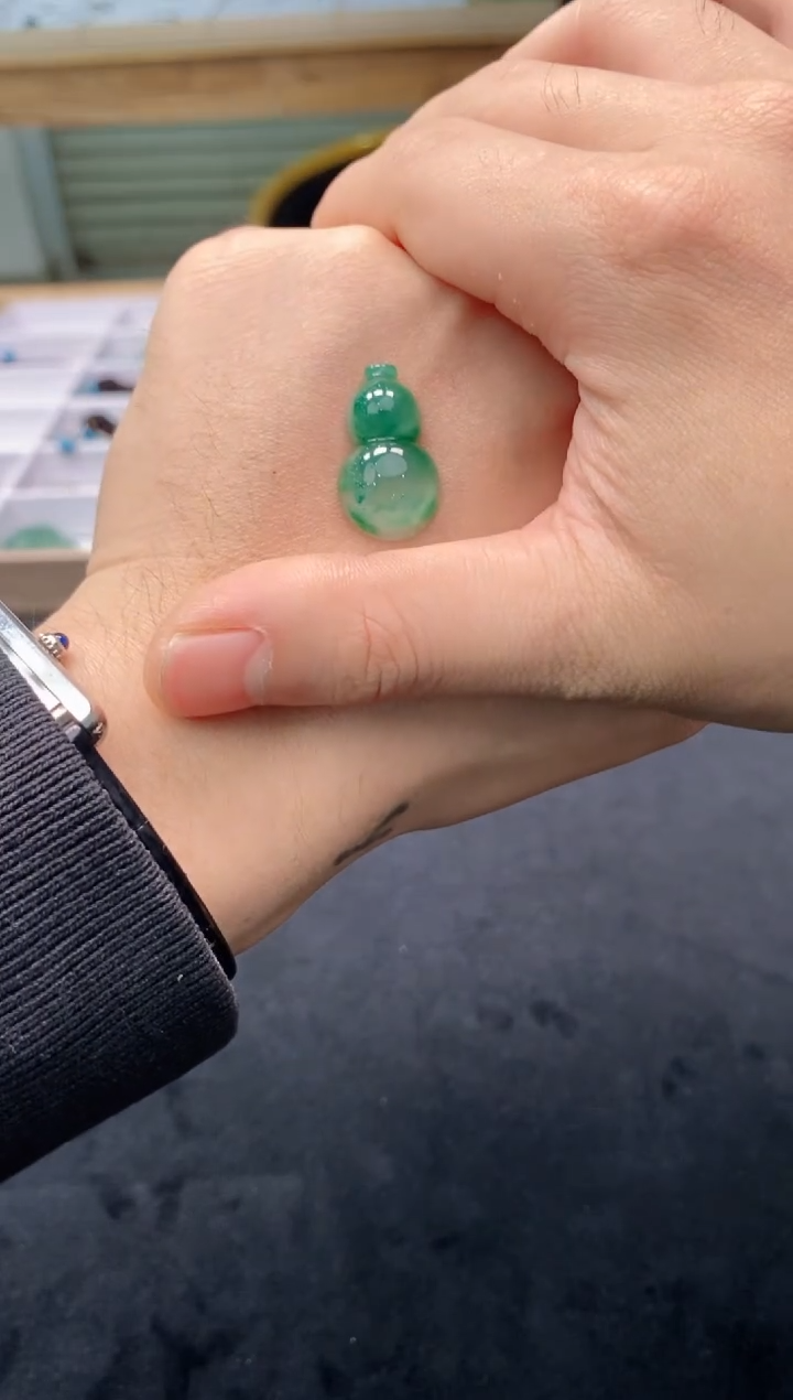 【闪购商品】石英质玉颈饰未镶嵌冰美人非洲翠036