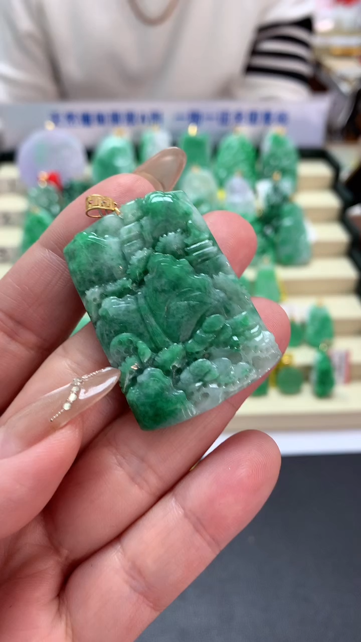 【闪购商品】翡翠吊坠(不含链)18K金镶嵌挂件