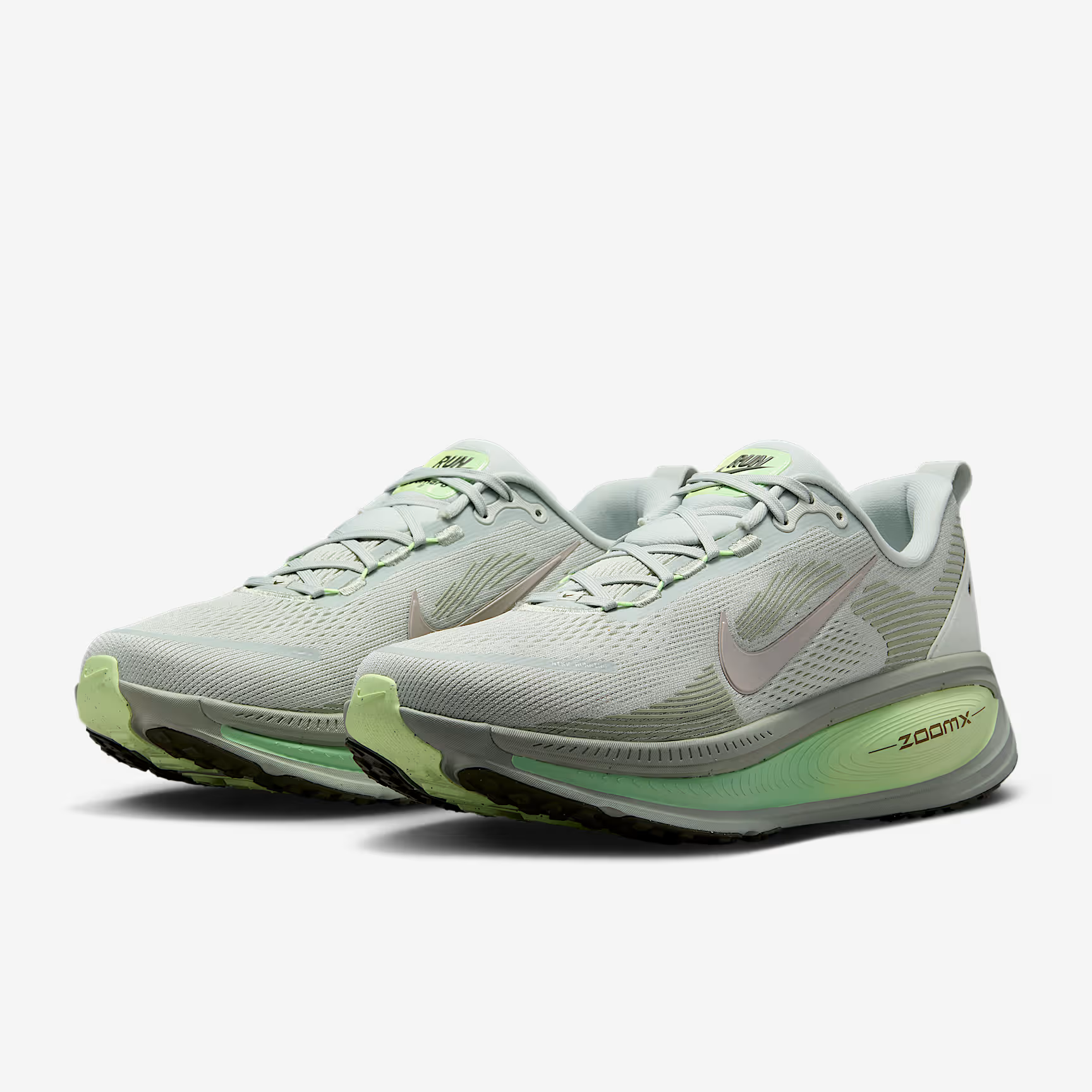 Nike耐克男子Vomero18灰绿公路运动防滑缓震轻质透气跑步鞋