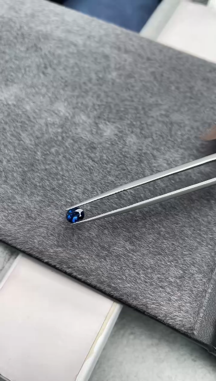 【闪购商品】蓝宝石裸石未镶嵌0.68ct
