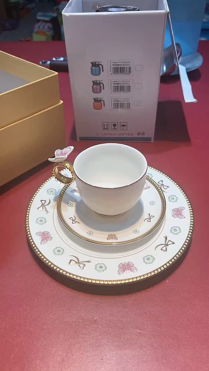 【闪购商品】瓷片锅碗瓢盆一件不剩