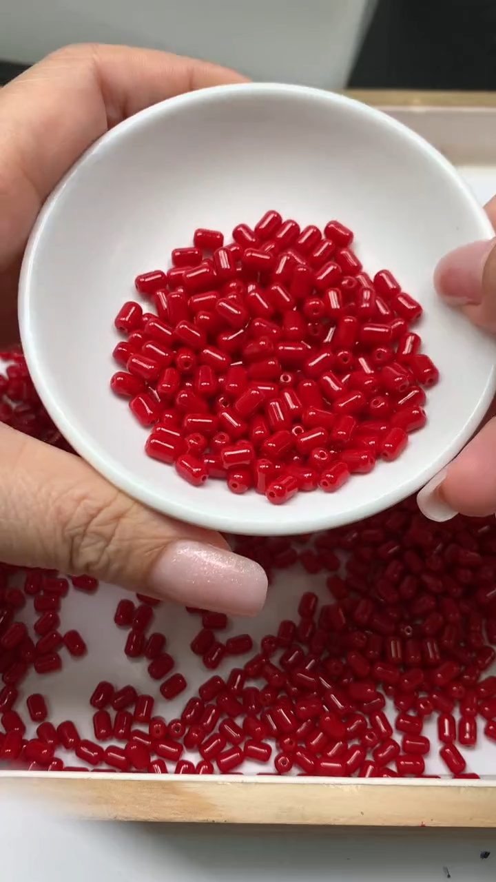 未镶嵌散珠南红玛瑙M956 锦红胶囊珠4*6mm30颗6.8元