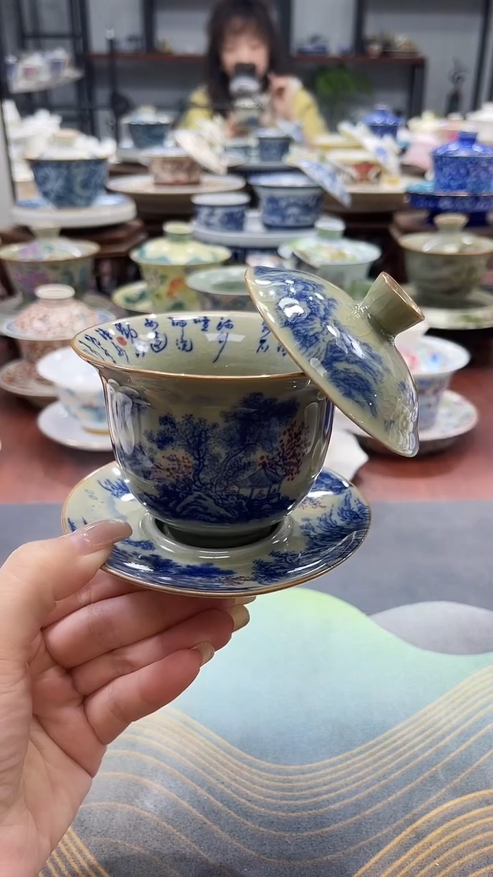 老陶泥古汝釉下蓝山水盖碗