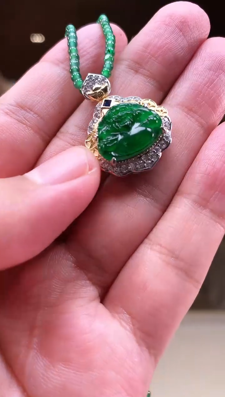 【闪购商品】翡翠颈饰未镶嵌             *378