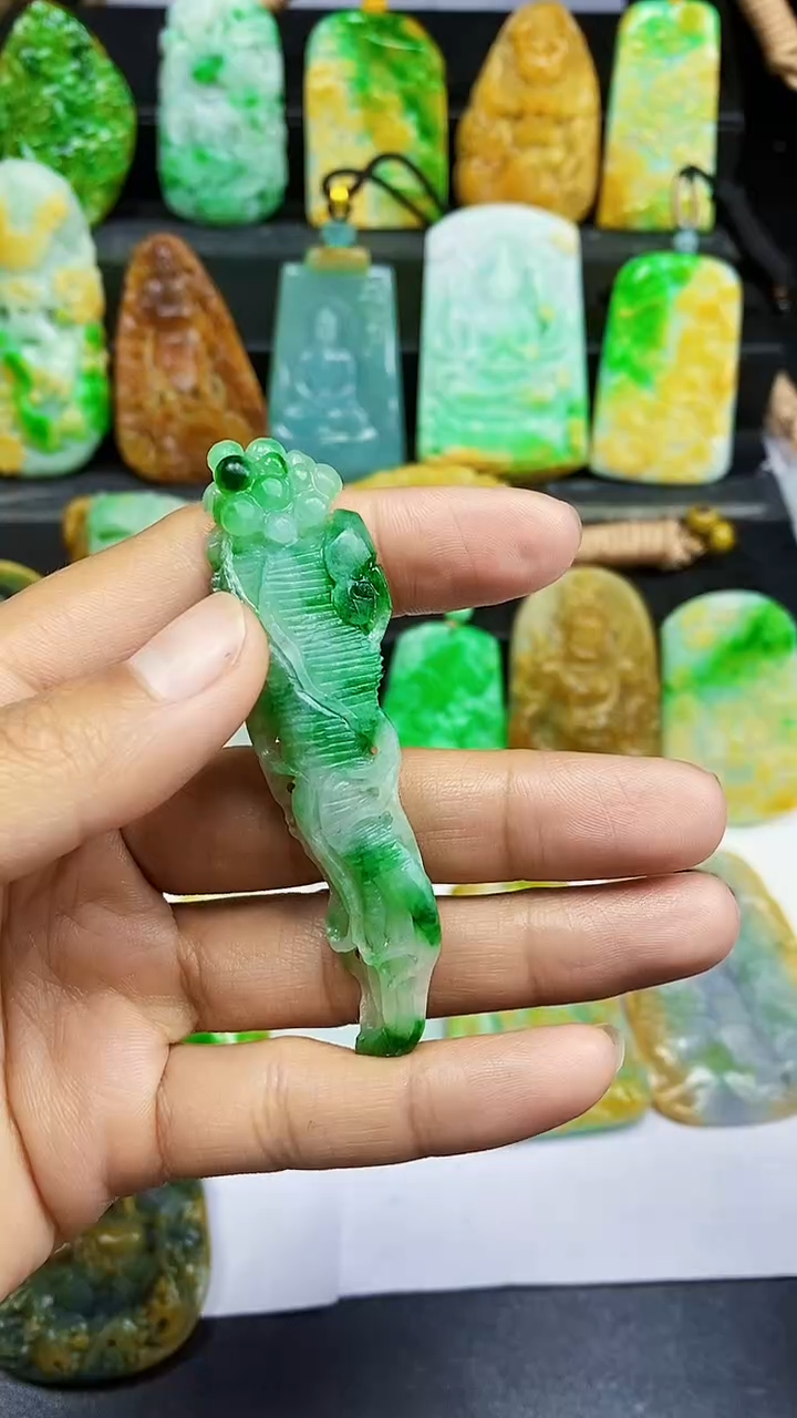 定制翡翠未镶嵌翡翠A货