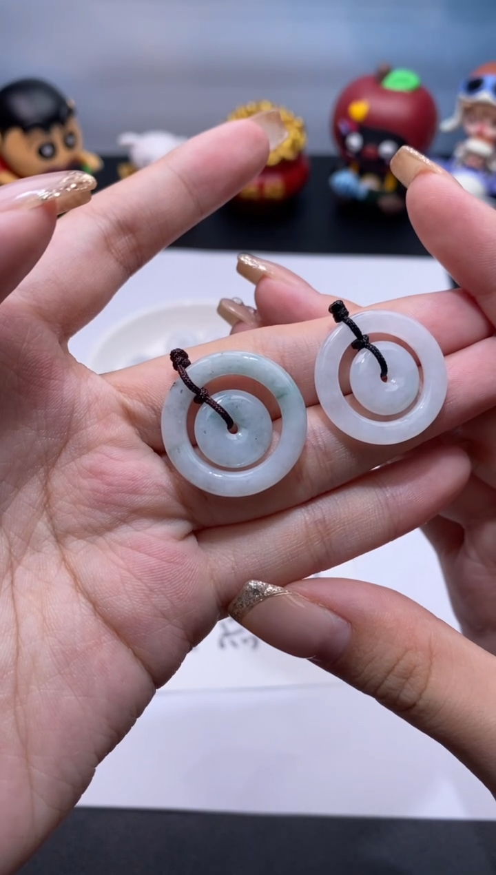 翡翠未镶嵌颈饰48小时鉴赏期