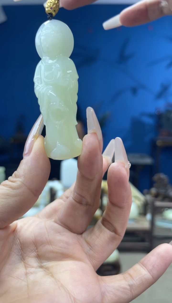 和田玉未镶嵌颈饰1