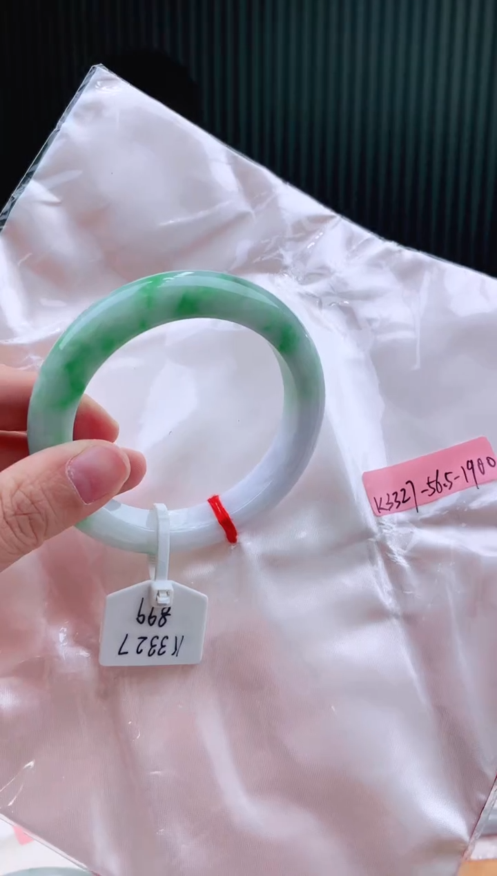 未镶嵌手镯翡翠56+