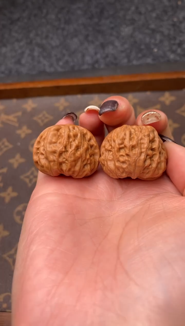把件文玩核桃b233号37尺门头沟元宝