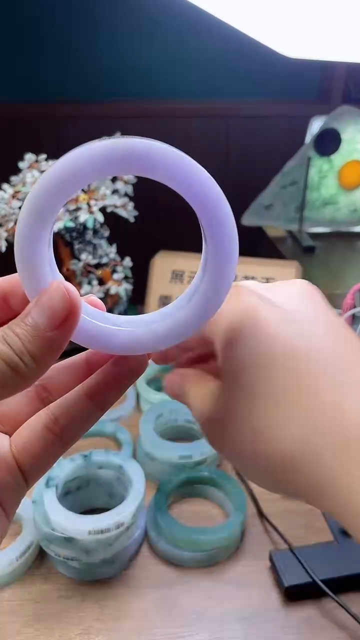 定制翡翠手镯未镶嵌定制