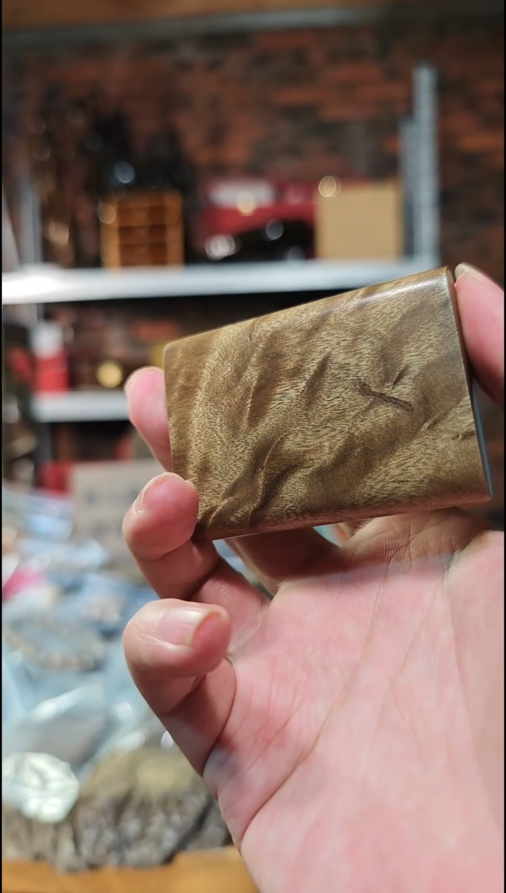 金丝楠无事牌手把件