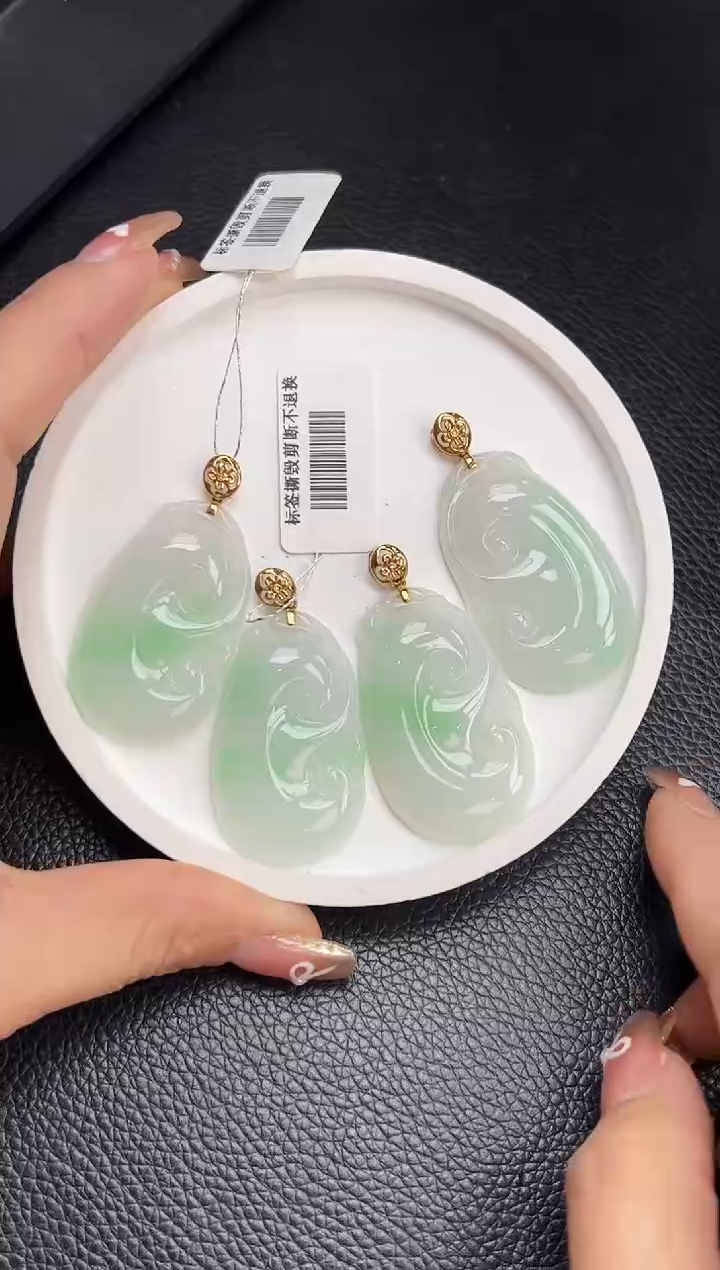 【闪购商品】翡翠颈饰18K金镶嵌YM212-1K 如意多样性发一