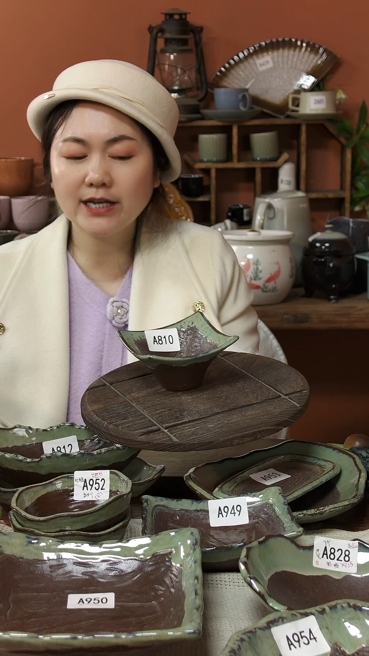 陶瓷A810陶瓷粗陶红泥四角一个微瑕11*6.5