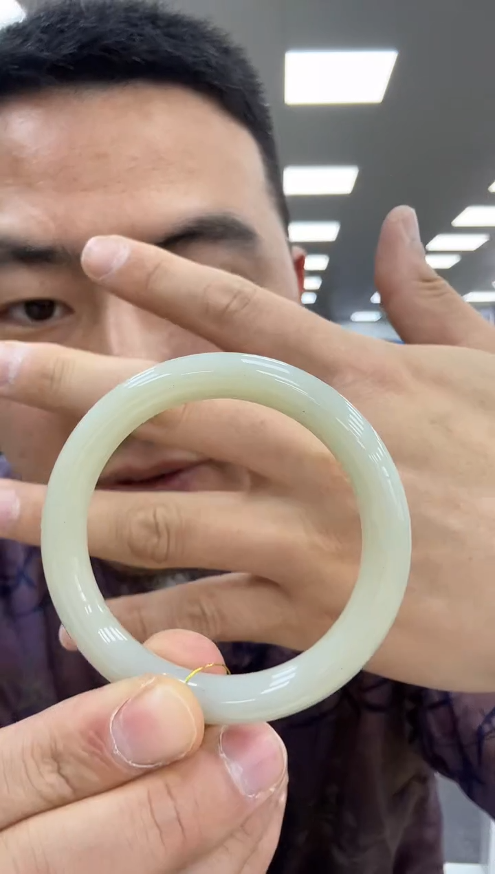 【闪购商品】和田玉手镯未镶嵌51