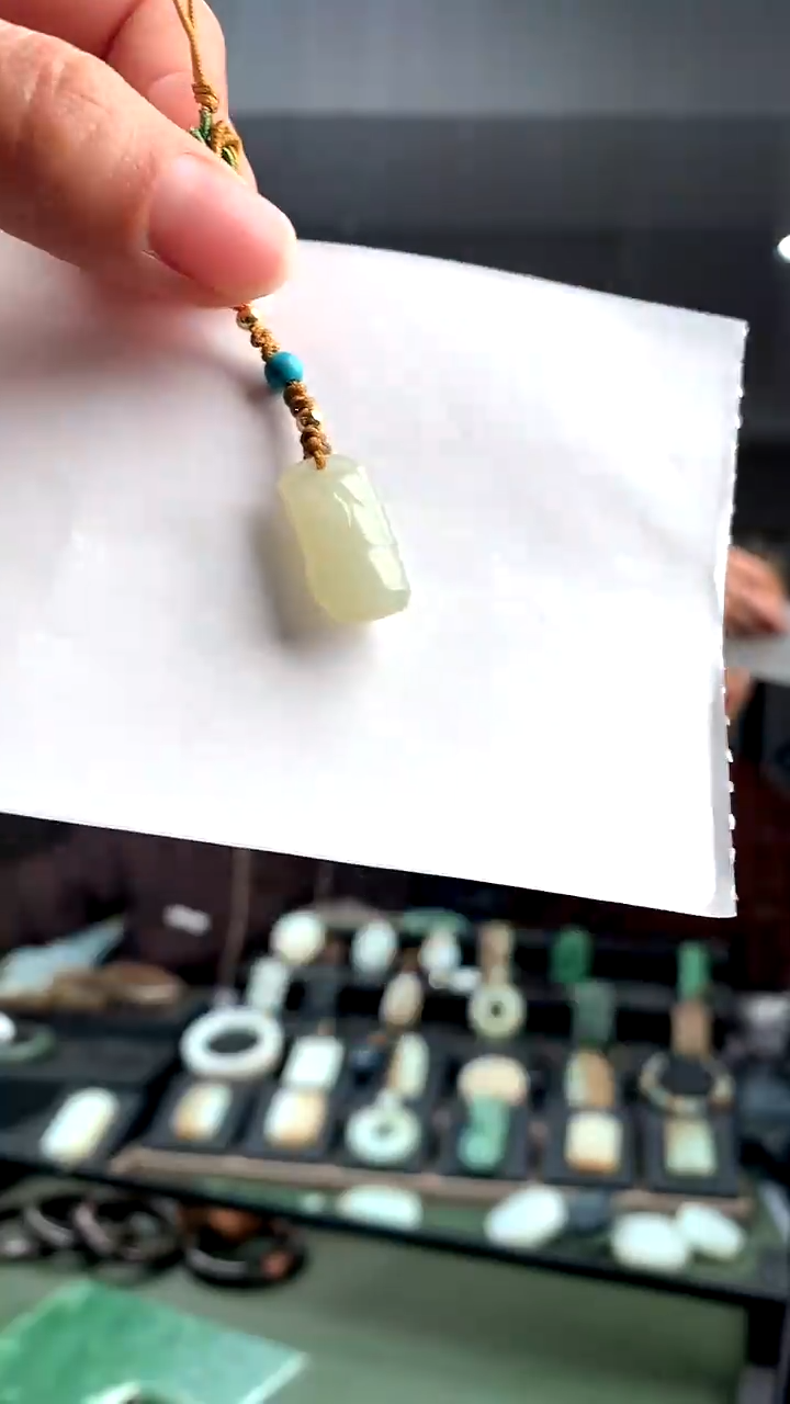 未镶嵌和田玉包链挂件