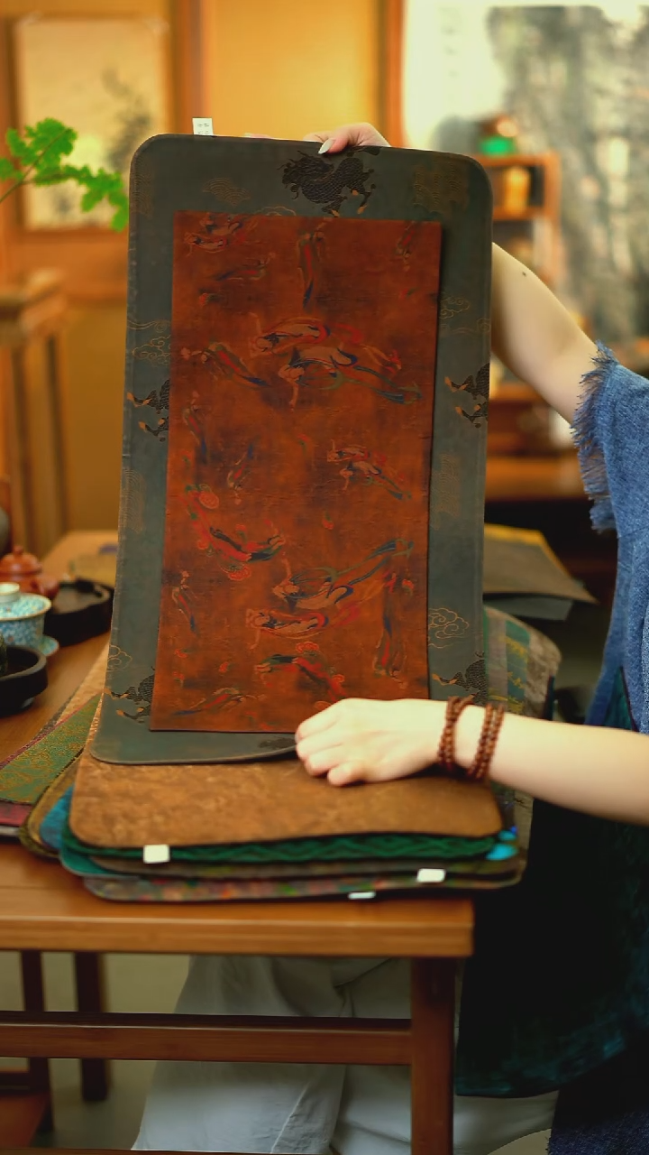 大片麒麟加小飞天