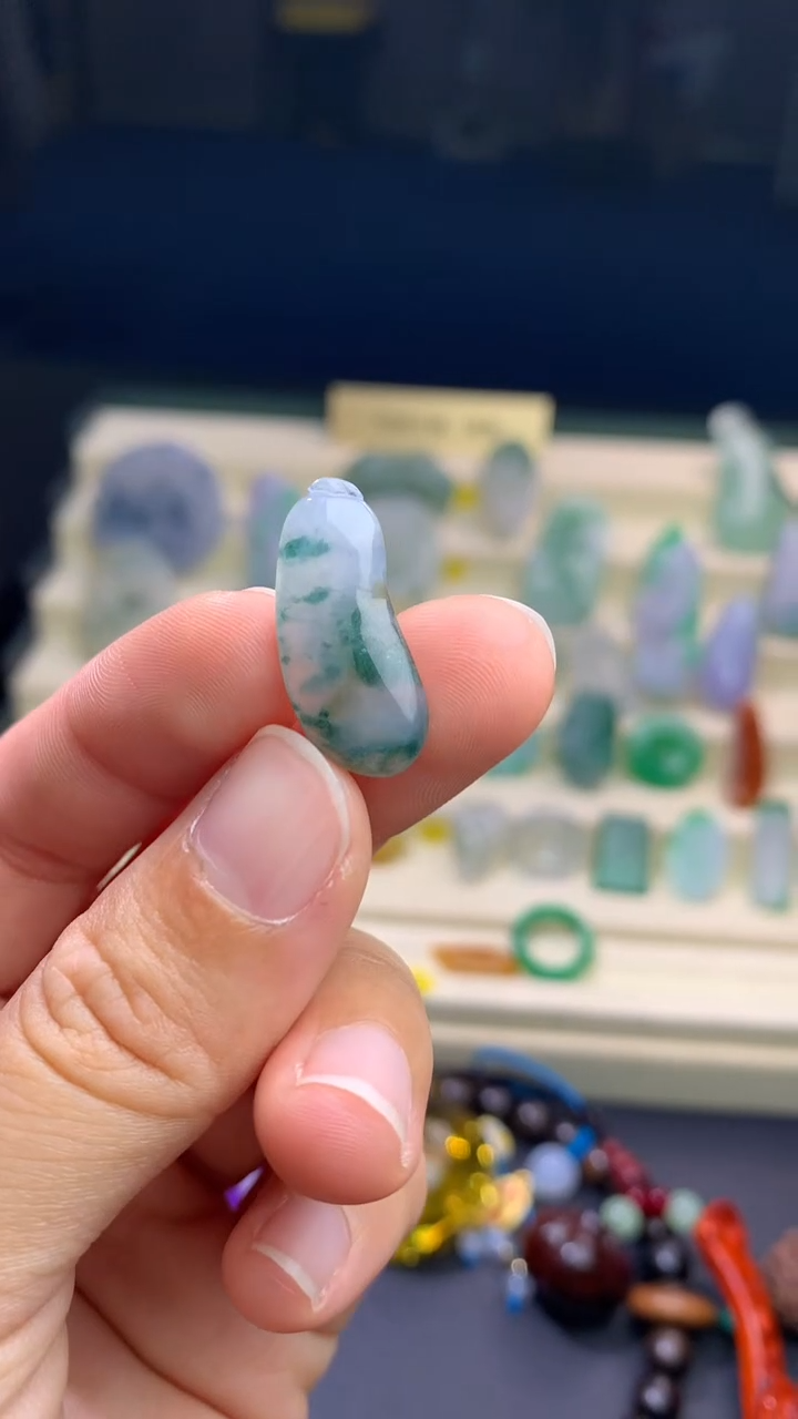 【闪购商品】定制翡翠未镶嵌