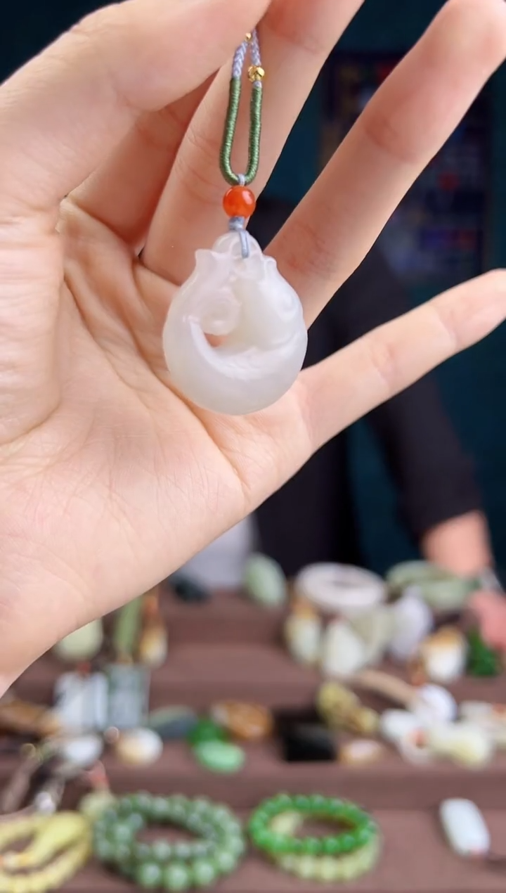 【闪购商品】和田玉颈饰未镶嵌多样性发货 拍一单发一个