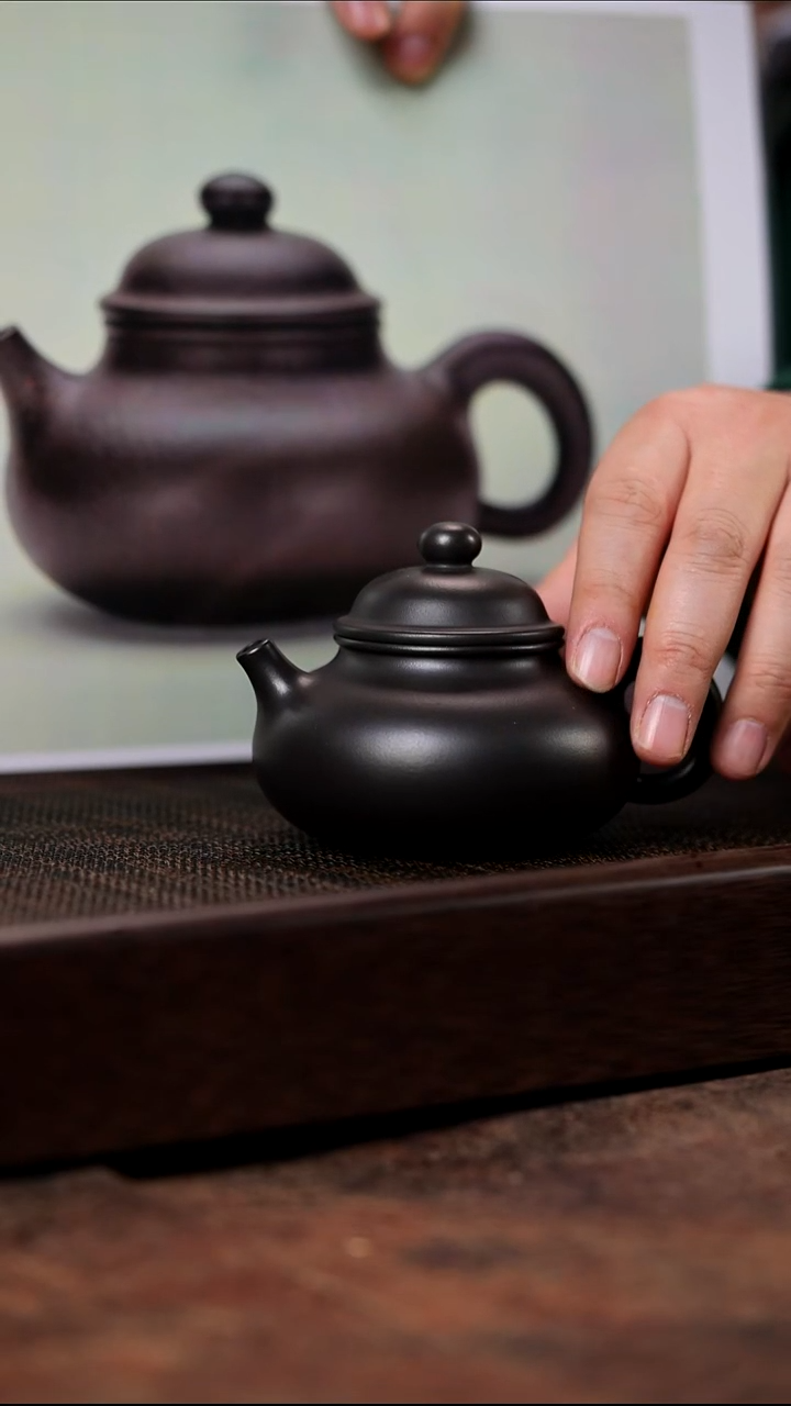 宜兴紫砂石黄容天